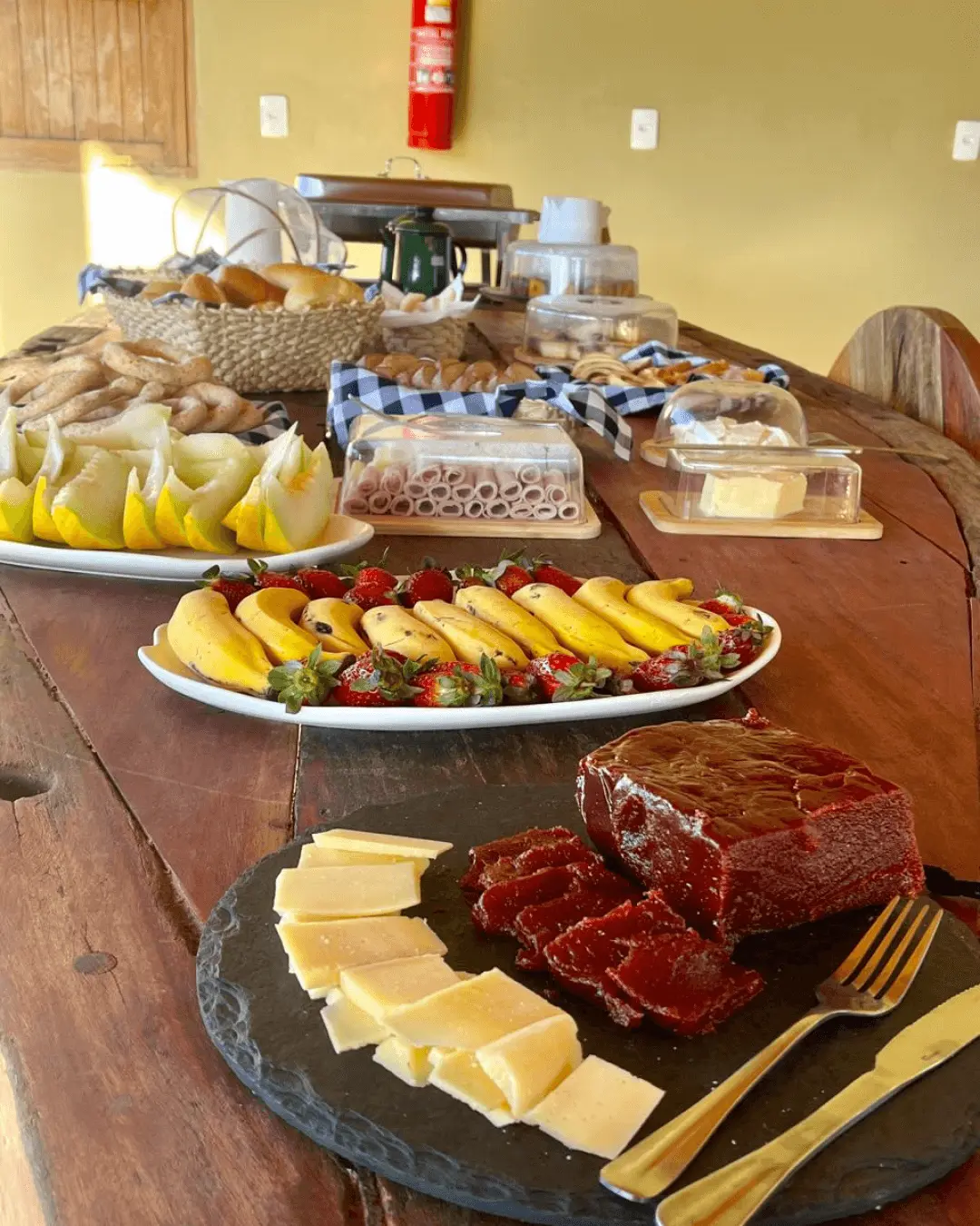 Café da Manhã na Pousada Vila da Mata Serra da Canastra MG
